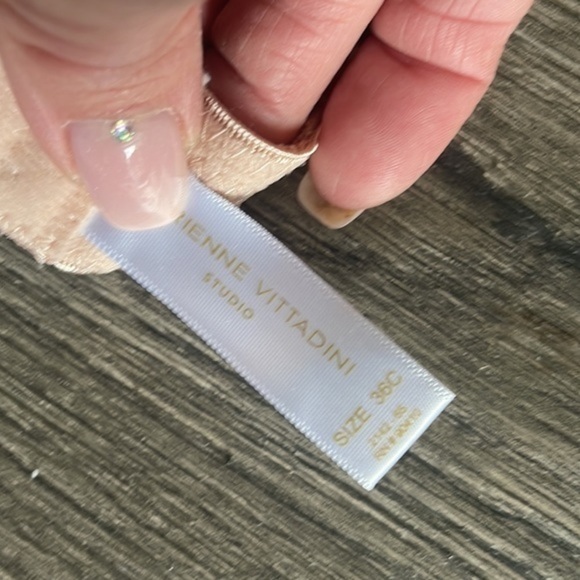 Adrian Vittadini bra size 36C pale pink lace bra - Picture 5 of 5